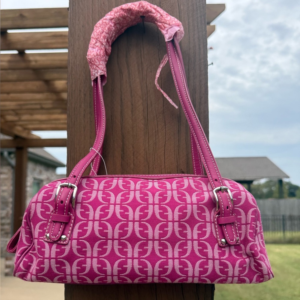 NWT! Fossil Rare Vintage Magenta Logo Pink Barrel Shoulder Bag - Picture 3 of 8